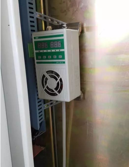 如何防潮和除湿海上电力设备(高电压开关柜)？