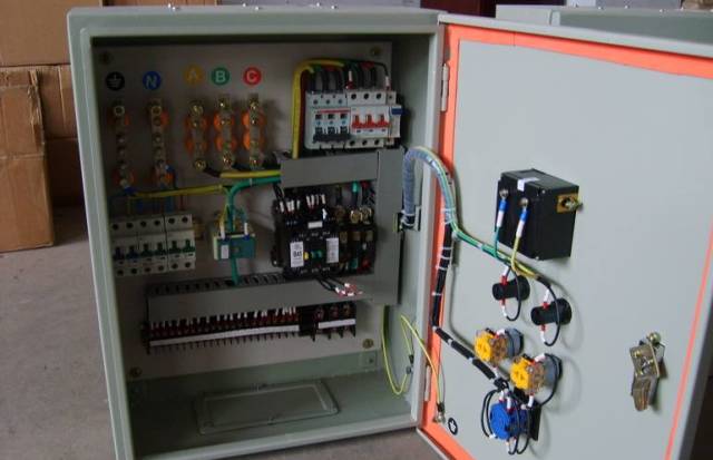 作为一名电工，你必须知道配电箱 14安装禁忌！