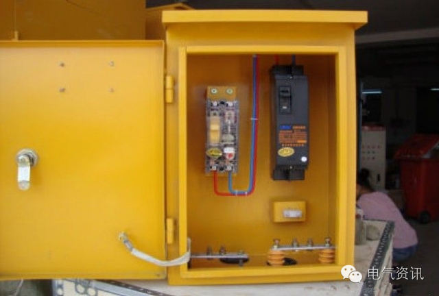 三级配电、二级漏电保护等。配电箱和施工要求(视频附后)